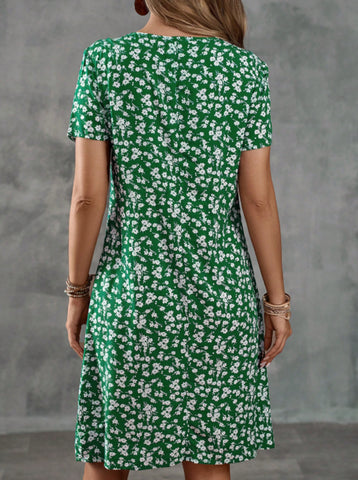 Women's Round Neck Short Sleeve All-Over Floral Print Casual Short Dress