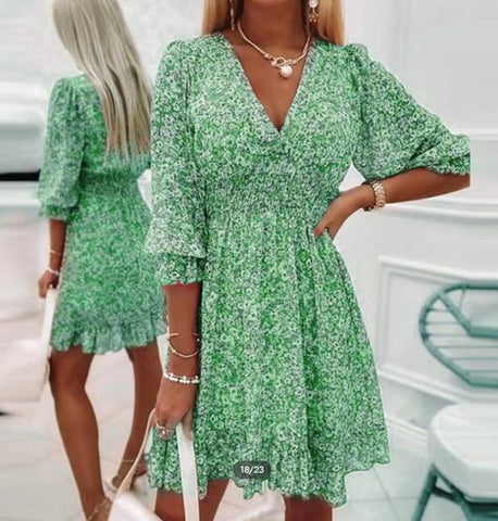 2026 New Arrival: Mid-Length Bohemian Floral Print Dress — Short Sleeve, Pullover Style with Cinched Waist