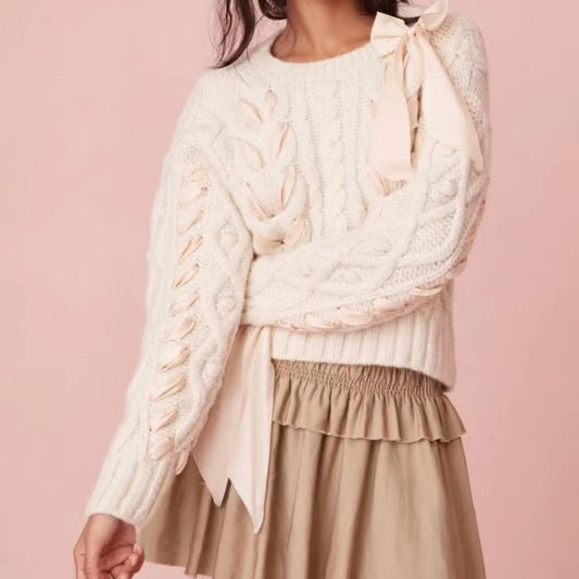 Women's Sweet Bow-Accented Crewneck Sweater for Autumn & Winter - A Versatile Top