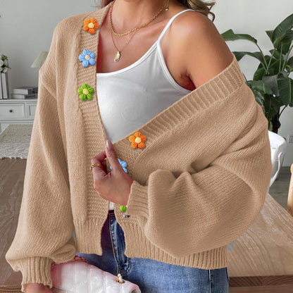 Stylish blouse for dates, ideal gift for her; fits fashion-focused ladies