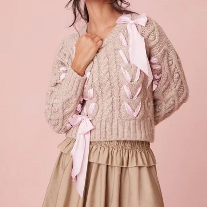 Women's Sweet Bow-Accented Crewneck Sweater for Autumn & Winter - A Versatile Top